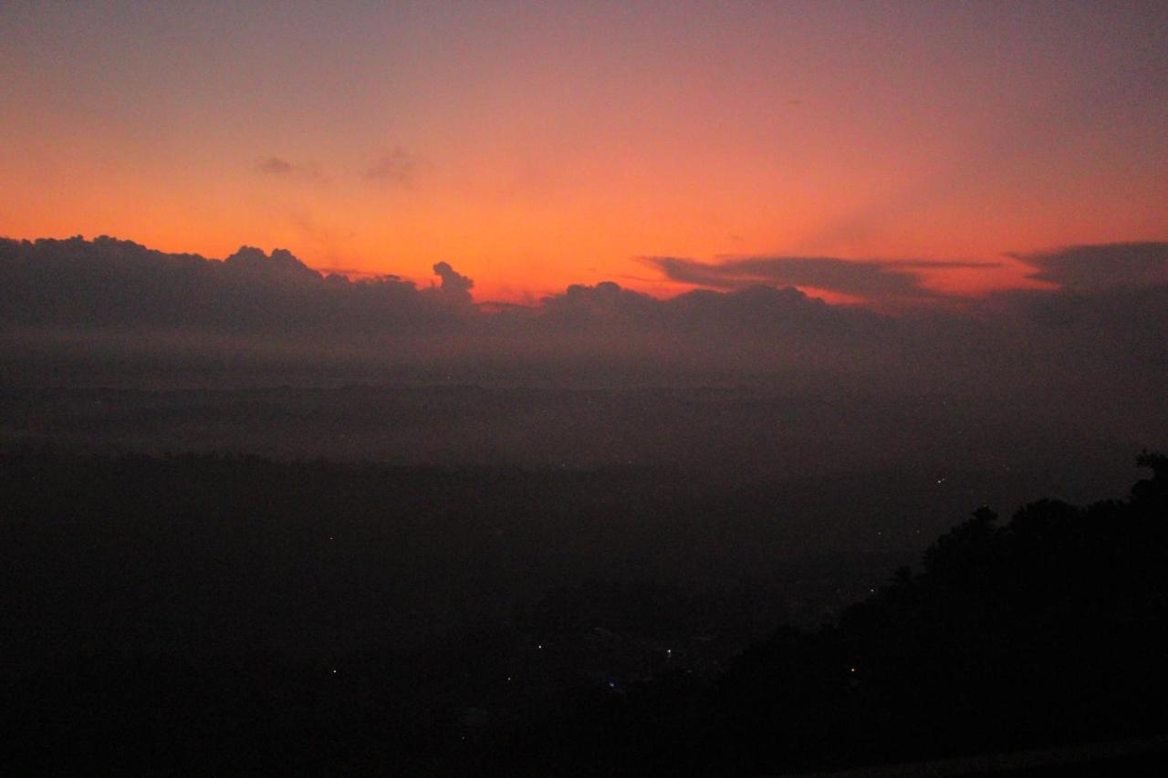 Sky Gate Kandy Exteriör bild
